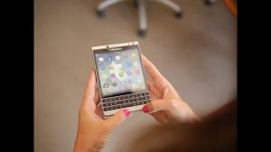 You-can-pre-order-an-Android-powered-BlackBerry-Passport-from-Zinwa.jpg