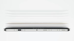 iPhone-Duos-matte-display-is-dividing-you-and-I-think-Apples-19-trick-helps.jpg